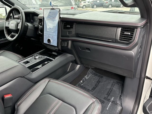 2020 Ford Expedition - View 4