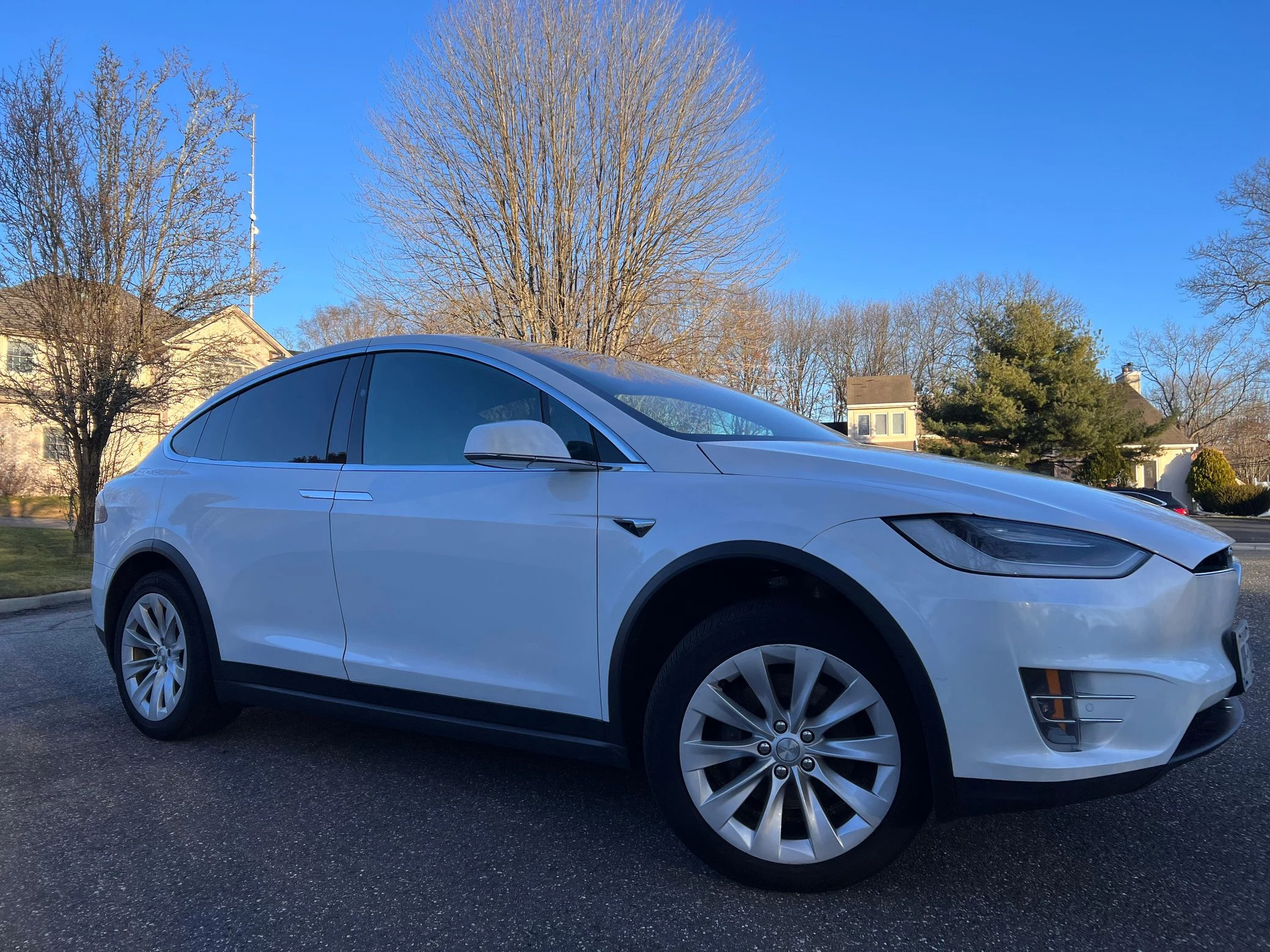 2021 Tesla Model X - View 5