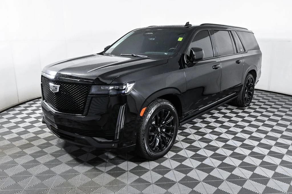 2022 Cadillac Escalade ESV - View 5