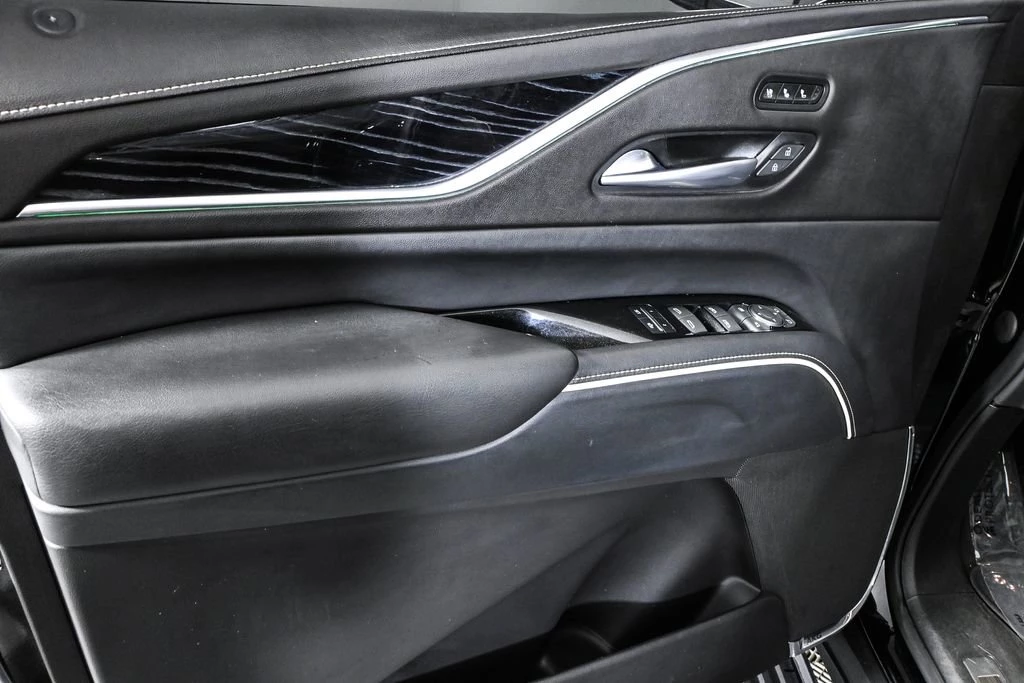 2022 Cadillac Escalade ESV - View 6