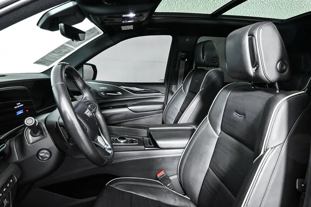 2022 Cadillac Escalade ESV - View 9